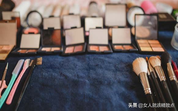 怎么鉴别化妆品的真伪视频,如何鉴别化妆品后牌的真伪