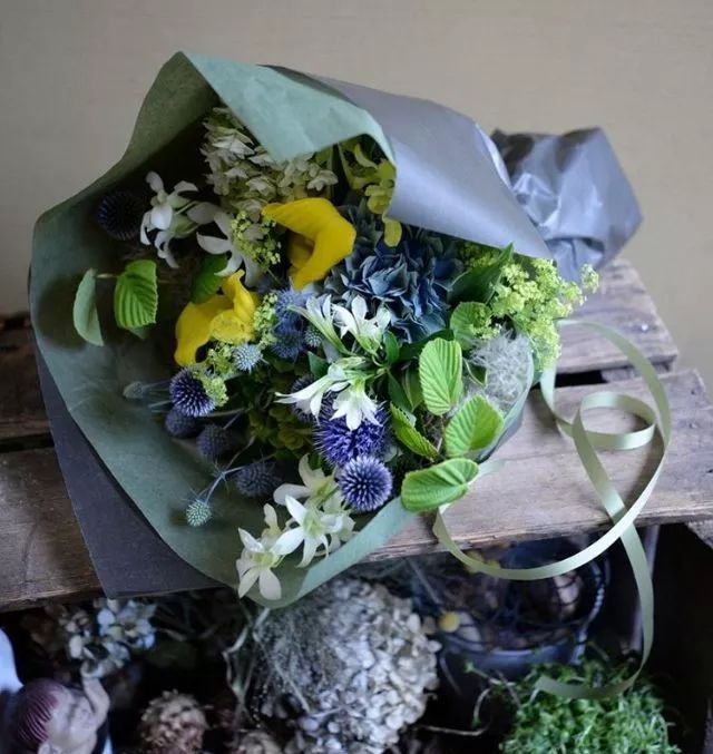 日本顶级花艺欣赏,日本花店布置图片