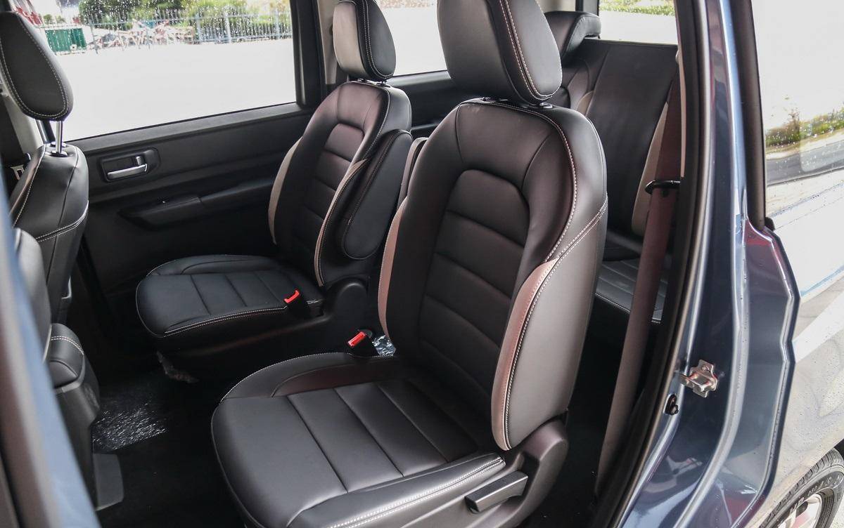 五菱宏光v和瑞风m3哪个好一点,7万左右的mpv7座最值得购买的车