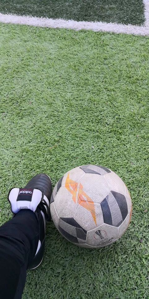 足球可以带来快乐，也能带来悲痛！