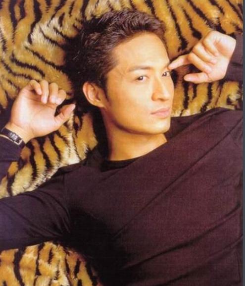 最狗血的琼瑶男主角,琼瑶家暴男