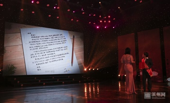 2018时光已走滨州日报90后小美摄影记者定格了您的最美