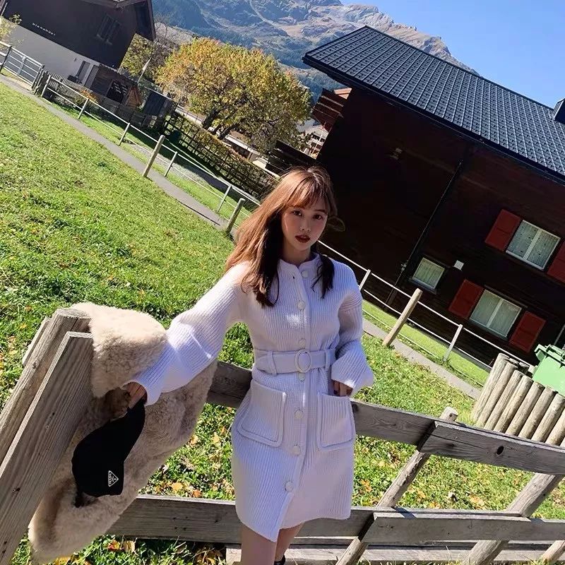 秋冬的裙子这样穿才好看,秋冬怎么穿裙子好看又不冷