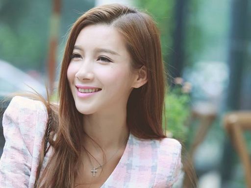 夏天湿疹与夏季皮炎的区别,顽固湿疹日光性皮炎怎么治