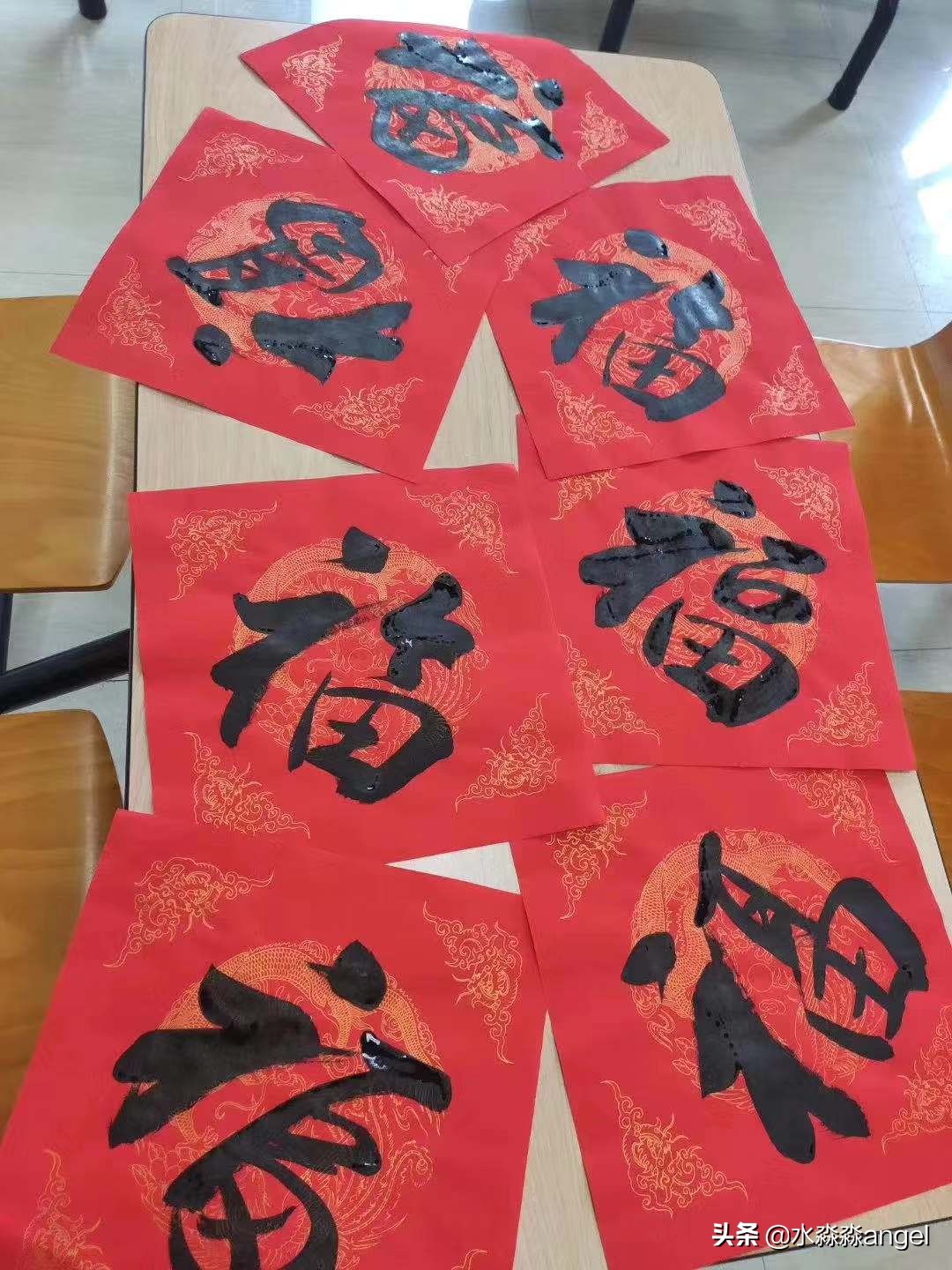 “有钱吗？方便吗？借点钱给我？”过年了你还敢往外借这东西吗？