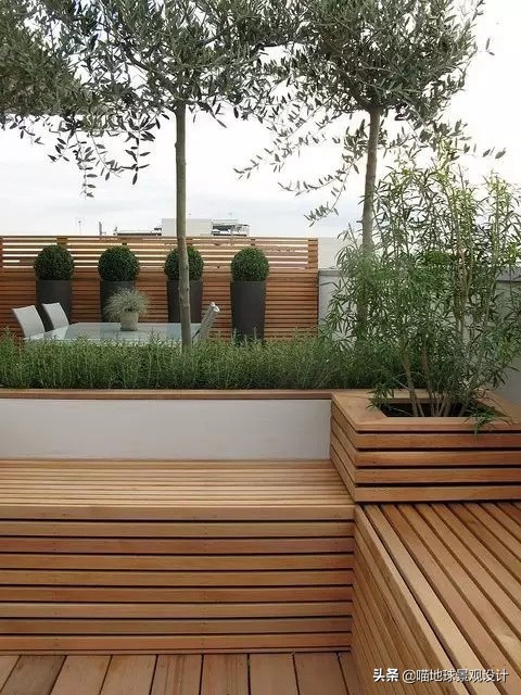 木铺装在私家庭院中的巧妙运用，是个学问