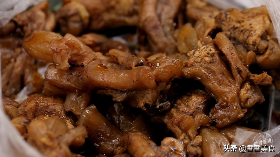 被忽略的宝藏小城,最地道的美食都藏在街角小巷里