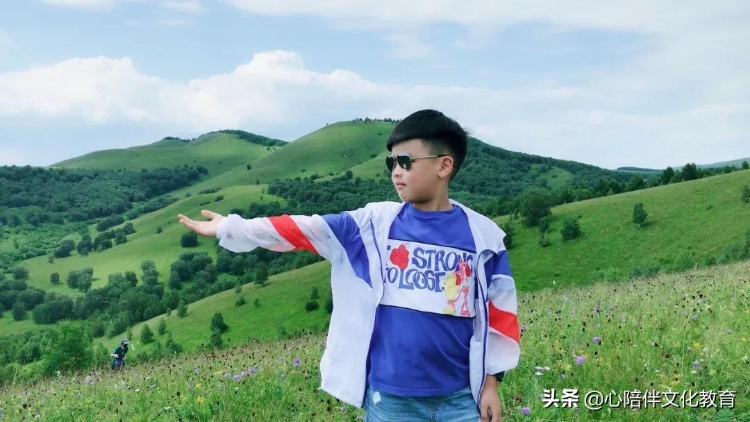 银湖实验胡允泽||《缅怀英雄,牢记初心,勇当先锋》