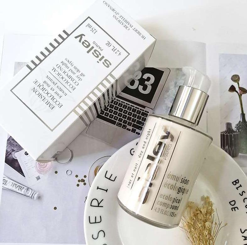 秋季皮肤干燥补水有刺痛感,秋季皮肤过敏保湿水乳