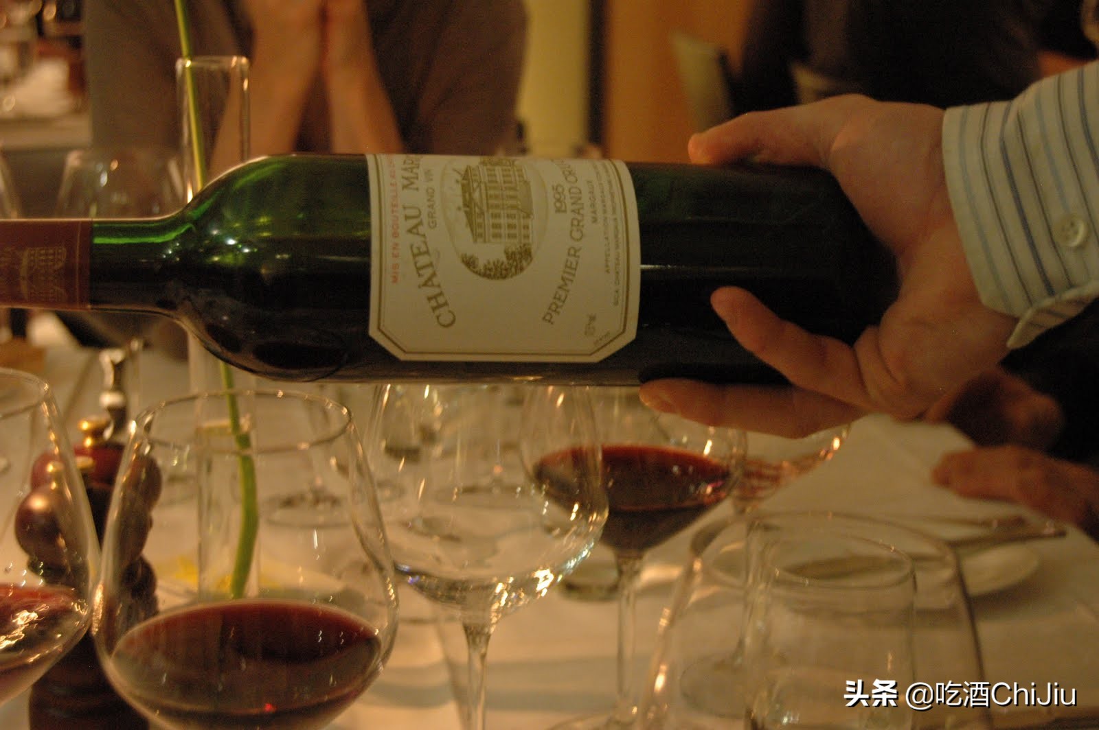 认识玛歌酒标,法国玛歌红酒和拉菲是一个档次吗