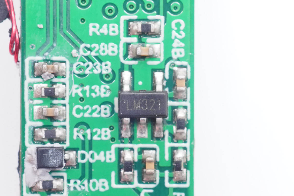 苹果充电宝无线磁吸原装拆解,苹果充电宝无线磁吸拆解