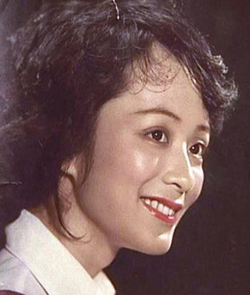 谢莉斯脑梗后怎么康复的,谢莉斯患脑梗过程