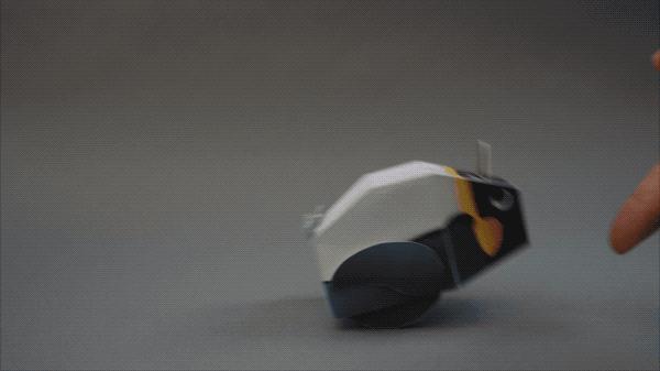 纸飞机能飞多远?美国大叔用A4纸折出吉尼斯记录,至今无人超越