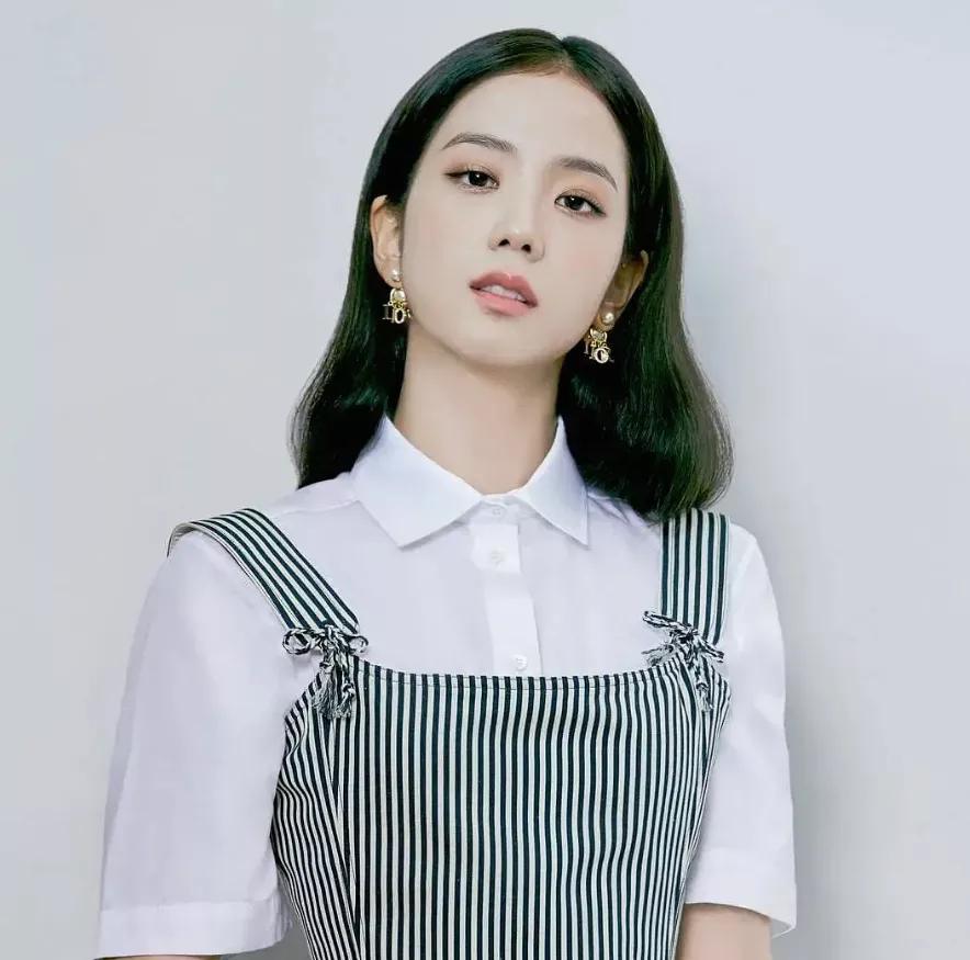 赵丽颖被嘲土的视频,赵丽颖被指撞脸