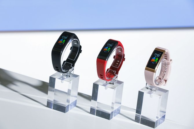 华为手环4pro防水吗能在水里游吗,华为手环4pro评测功能与颜值并存