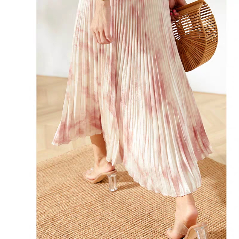 夏日裙子清冷百搭推荐,如果这个春天只能穿一件单品