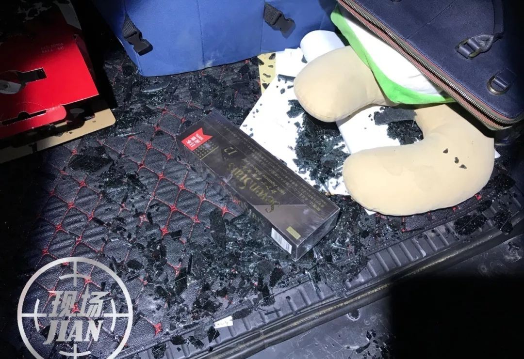 闹心！无锡女士车停滨湖万达广场被砸价值上万元物品被偷