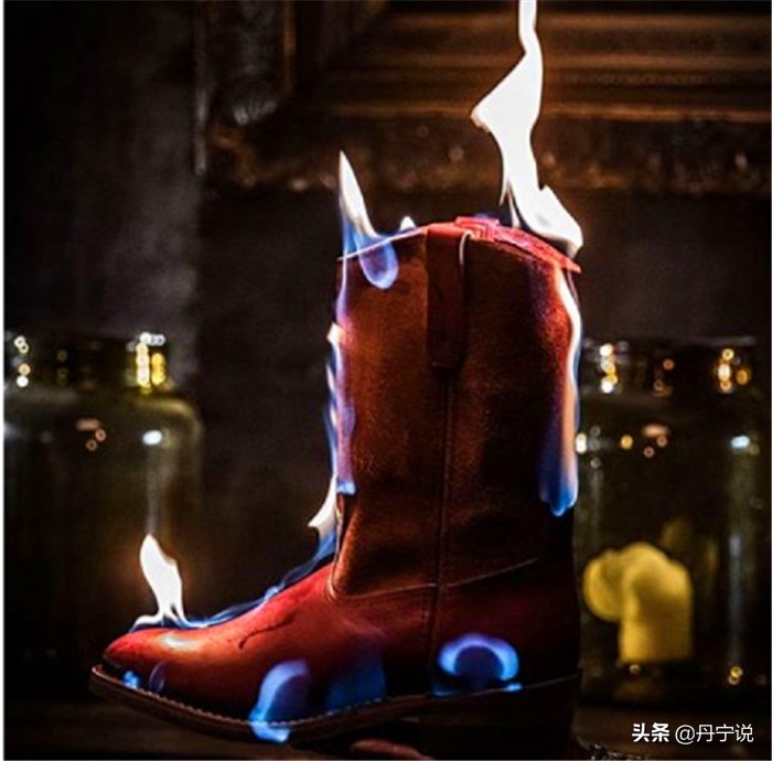 买了一双新皮鞋或Redwing工装靴后，你需要注意什么呢？