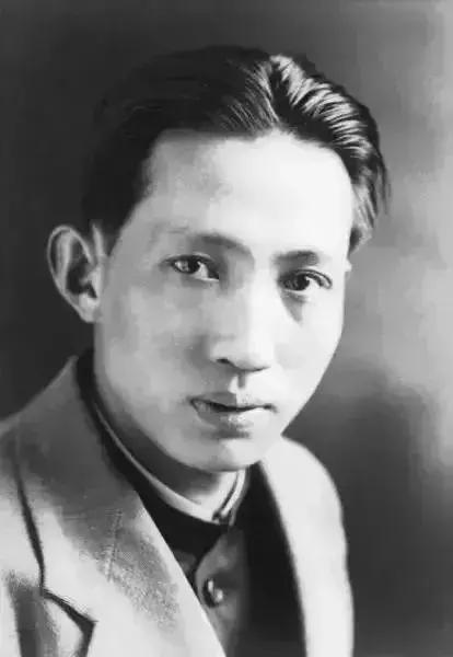 齐白石傅抱石和谁称为三石,徐悲鸿帮助齐白石傅抱石