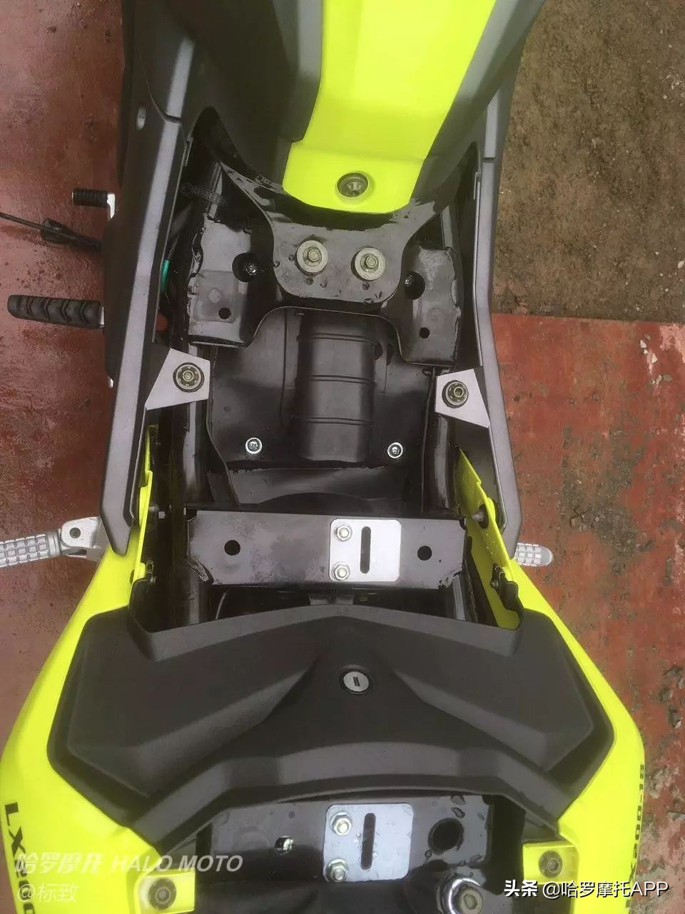 隆鑫无极200r怎么给电瓶充电,隆鑫无极200r百公里加速