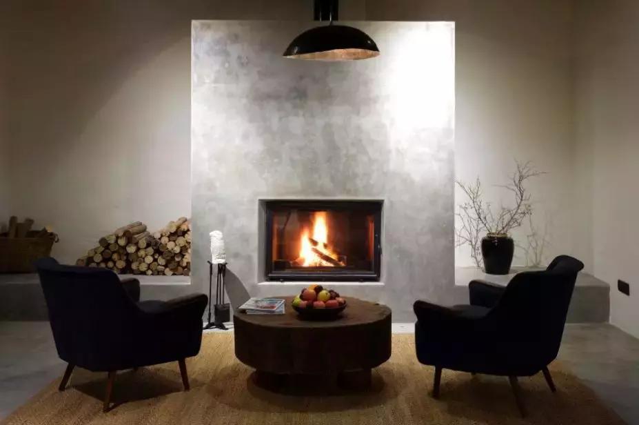 把泳池搬进沙漠,圈黄河做庭院,一个男人的西部世界,可以有多野