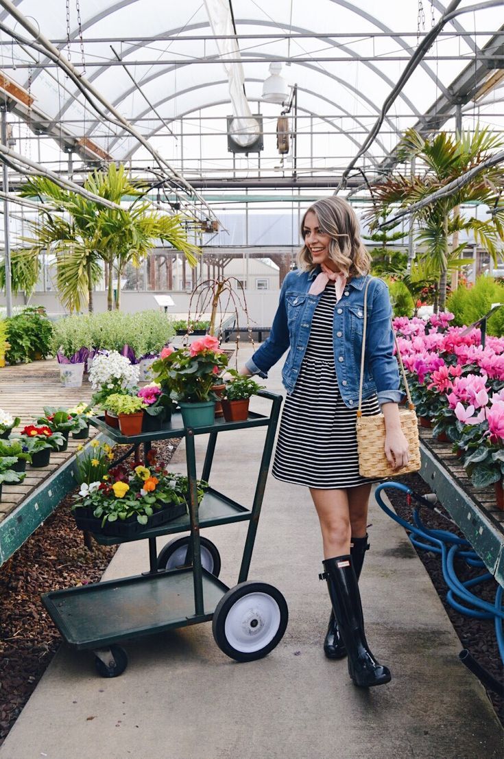 小猪佩奇踩水坑优秀案例,踩水坑小猪佩奇完整版