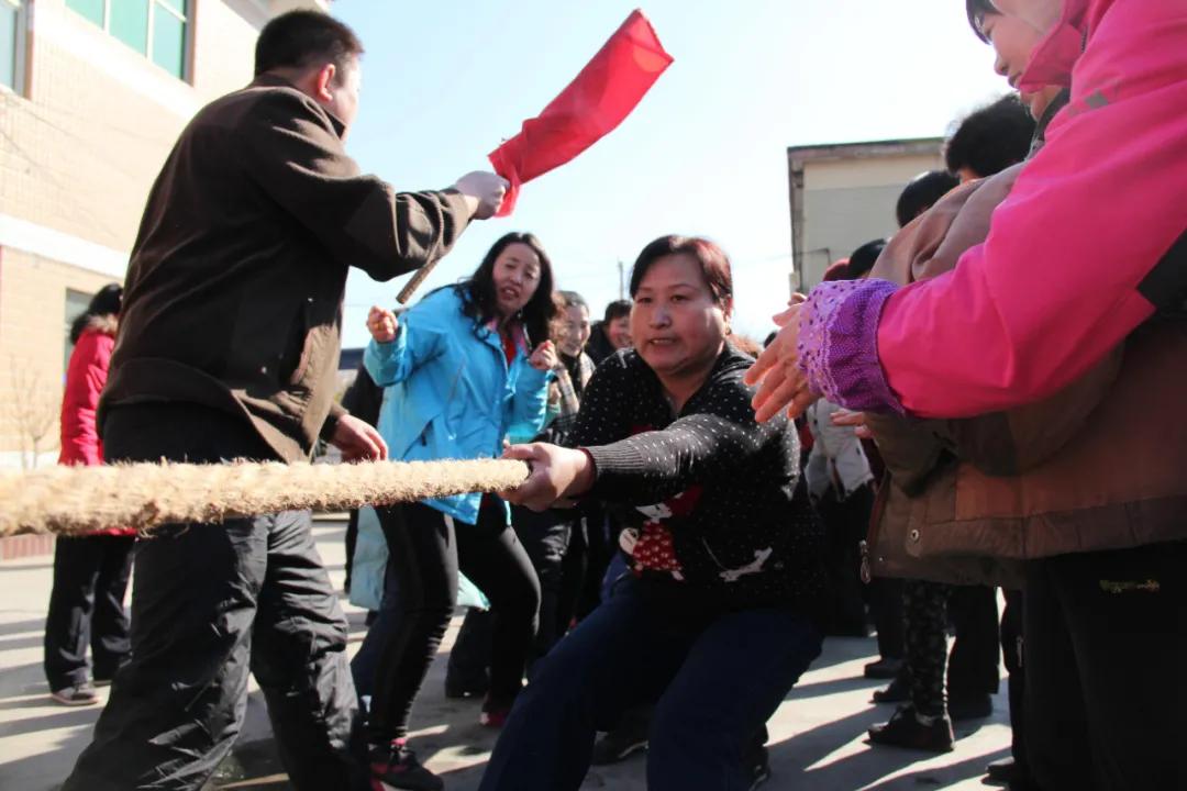 草根球员故事,足球老将的故事简介