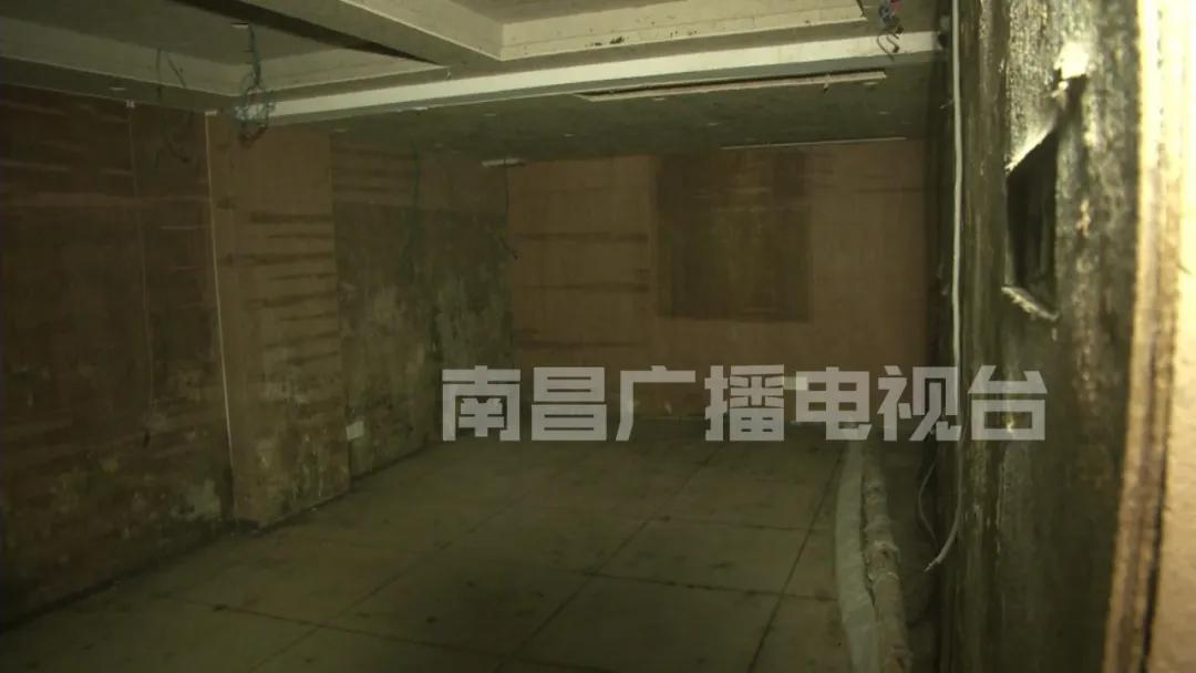 太嚣张！中海寰宇天下“精装房”变“渗水房”，还无理阻碍记者采访