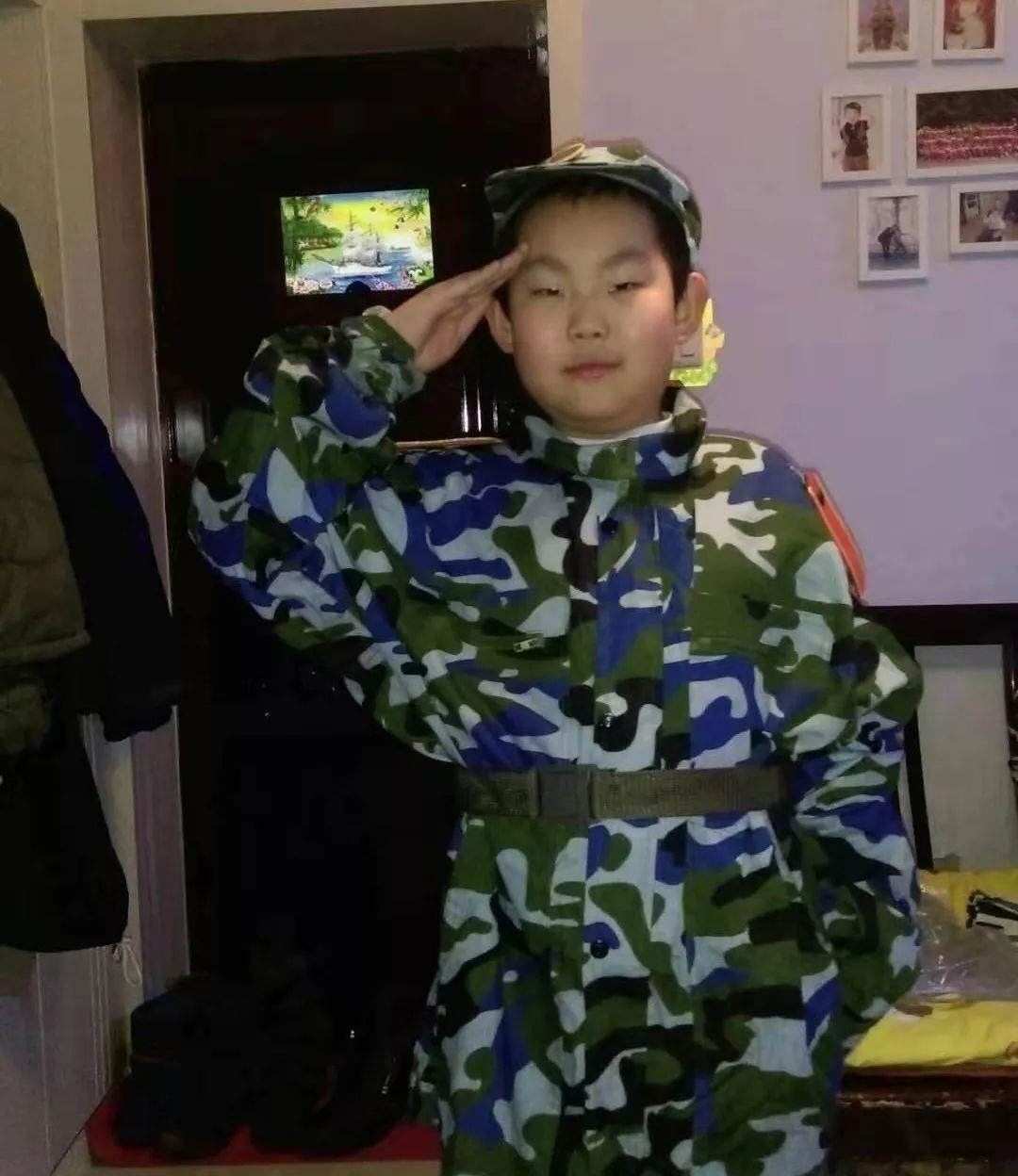 浸入阑珊｜文：这把伞诵：何家睦指导老师：孔凡美