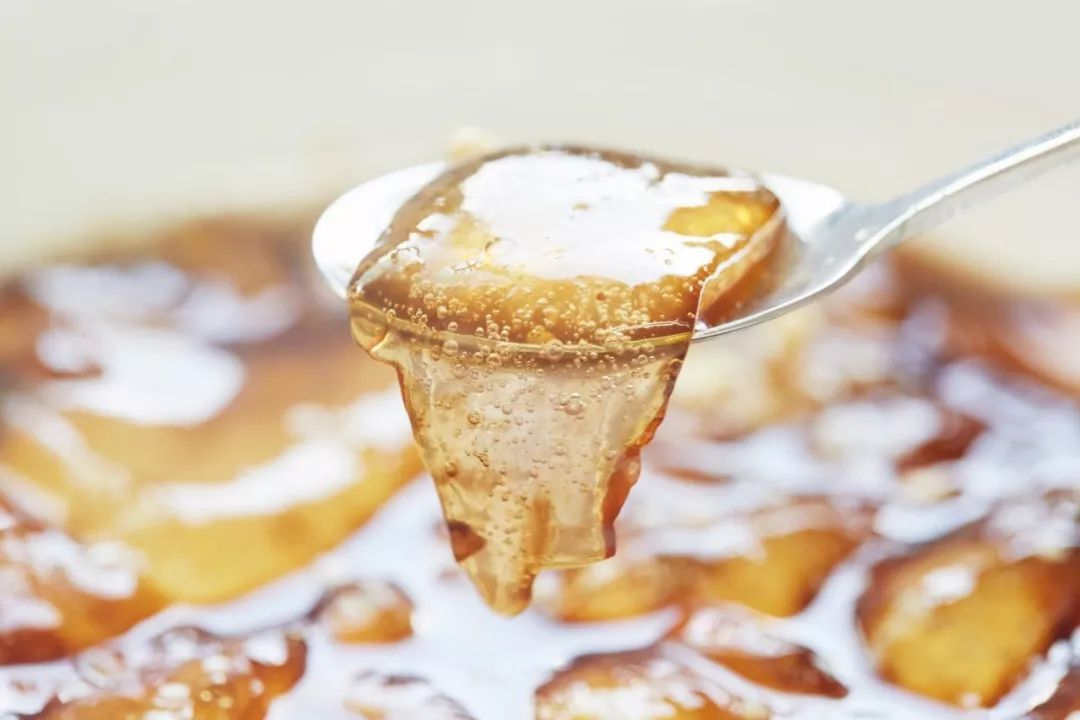 四川冰粉小吃适合摆摊,街边小吃冰粉推荐