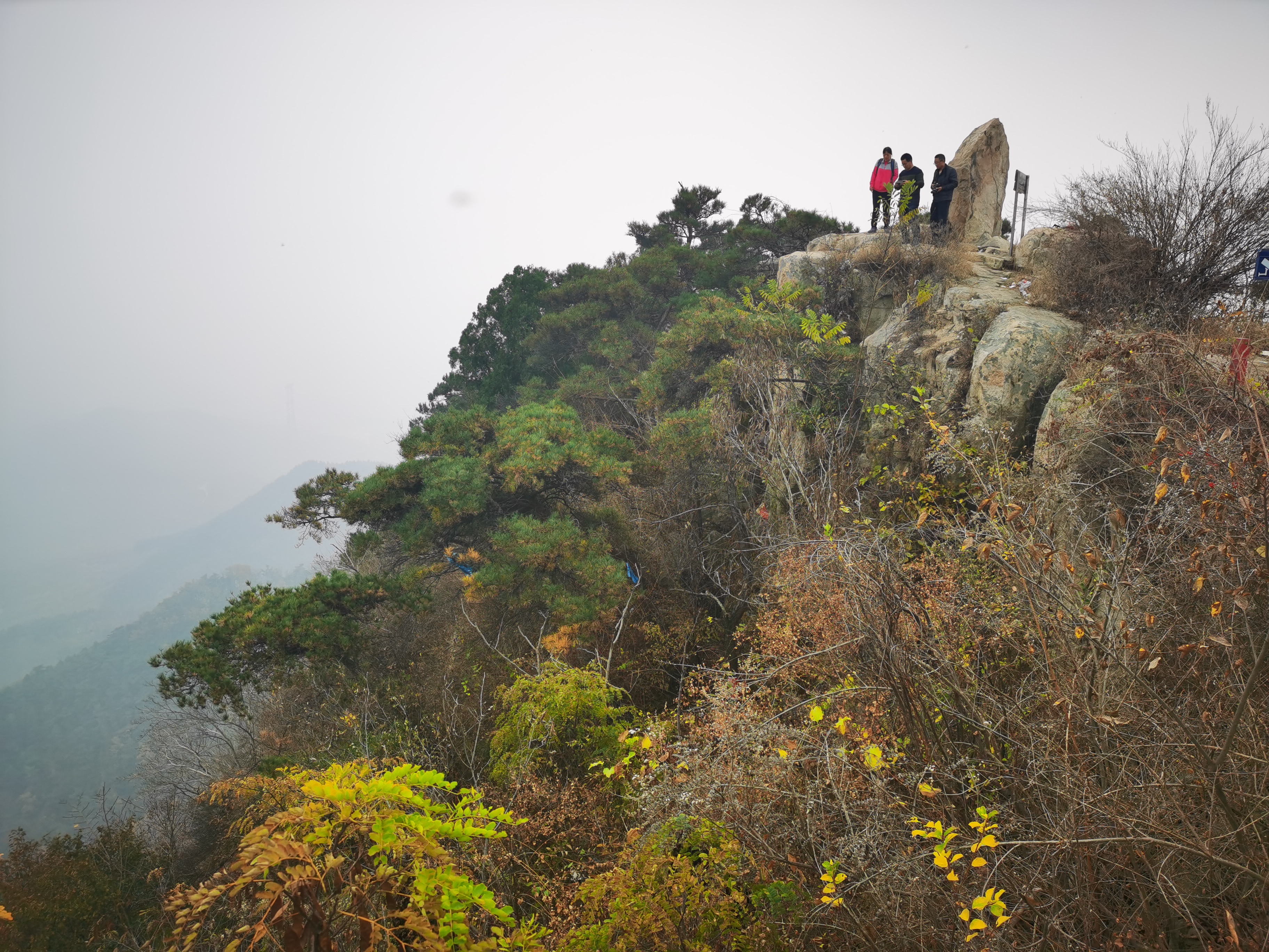 小华山免费爬山攻略,齐鲁嵩山漂亮