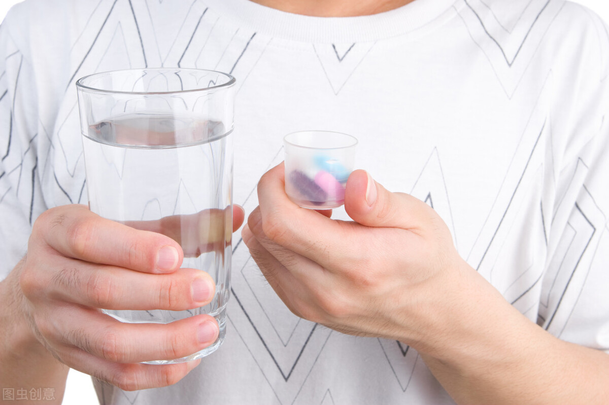 女生痛经男生怎么安慰异地恋,女生痛经怎么缓解男生怎么安慰