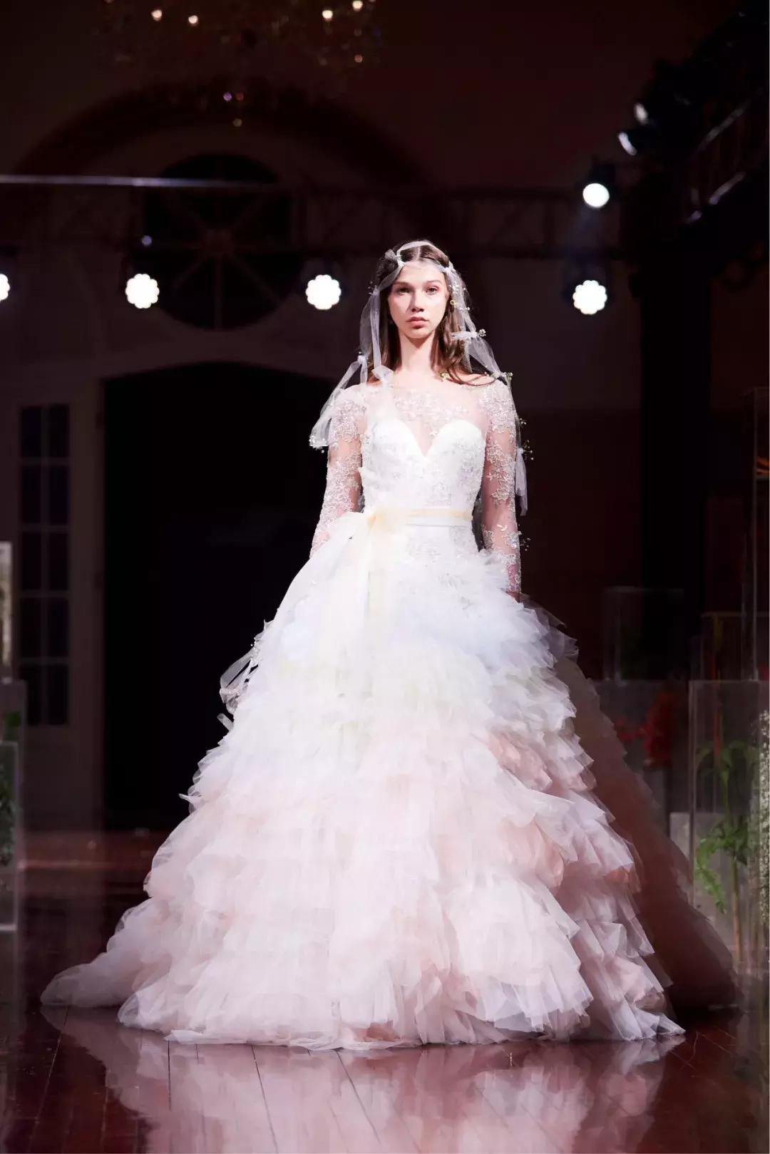 婚纱秀2020,婚纱秀2021秋冬