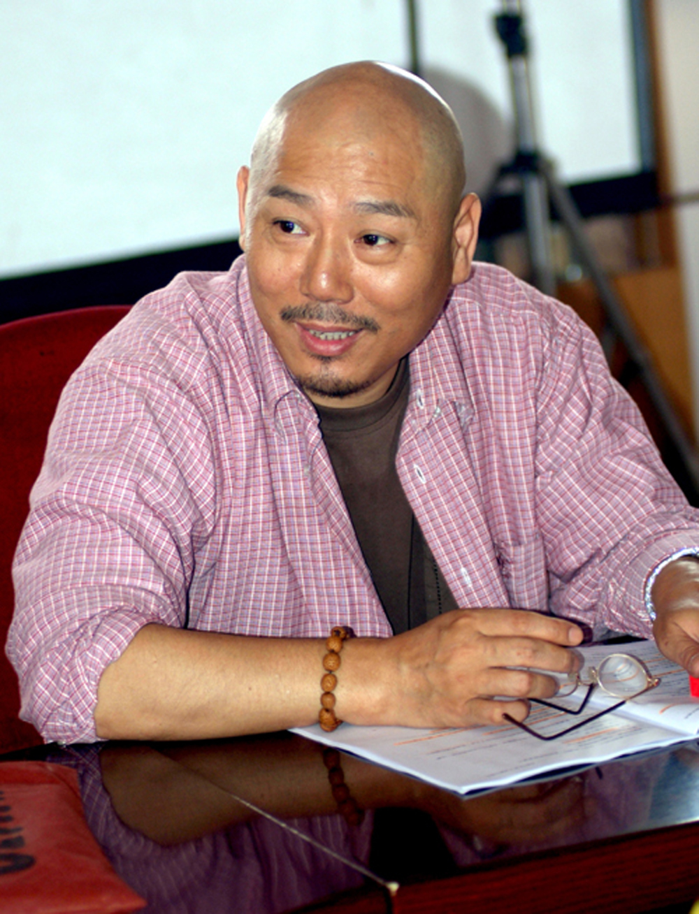 沧桑的李成儒:第二次离婚后重塑精彩人生