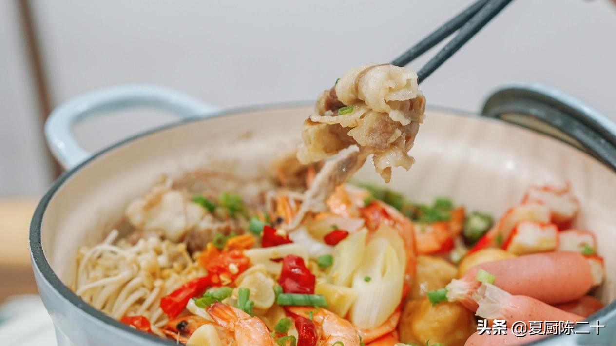 冬天吃一顿暖暖的部队火锅,微凉的季节