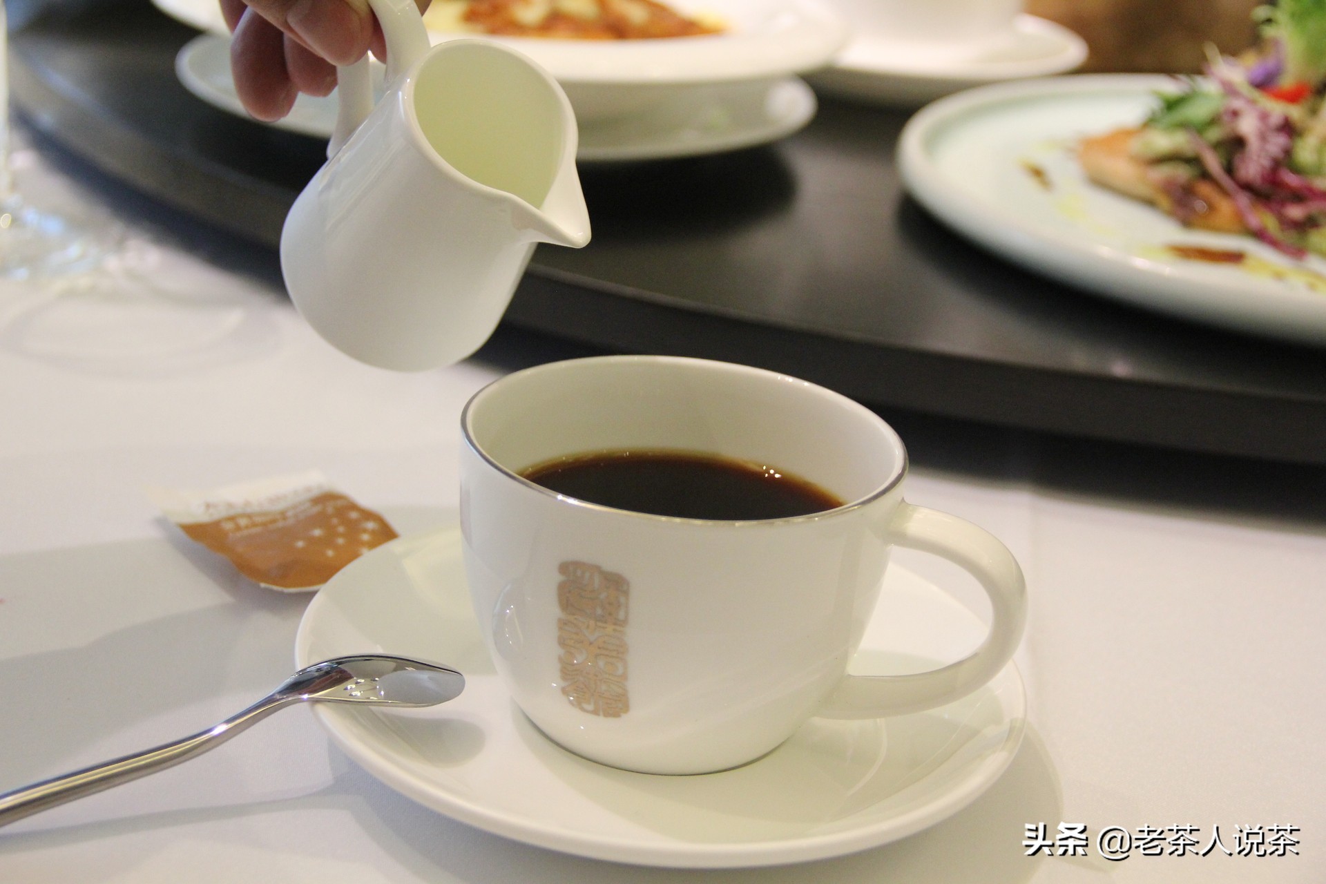 黑茶红茶绿茶哪个更养胃,绿茶伤胃红茶暖胃是真的吗