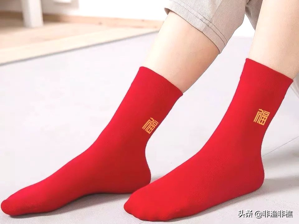 本命年要穿红色衣服什么意义呢,本命年为啥要穿红色衣服