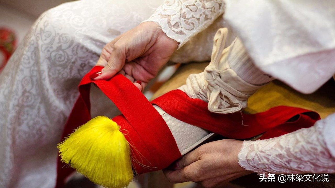 缠足和三寸金莲有什么区别,缠足三寸金莲