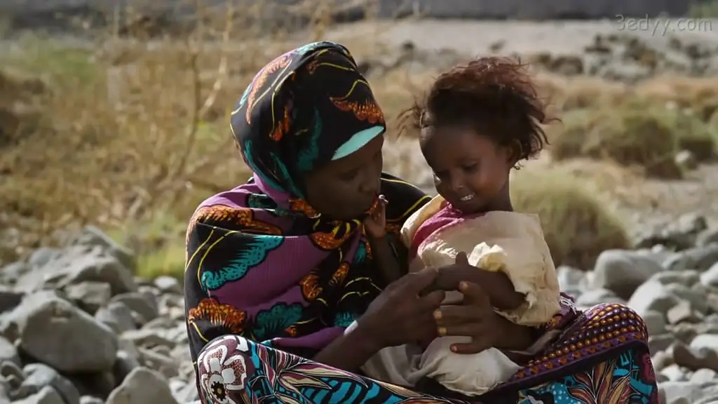 逃离非洲的黑人女名模揭露比中国古代女人裹脚更残忍的女性割礼