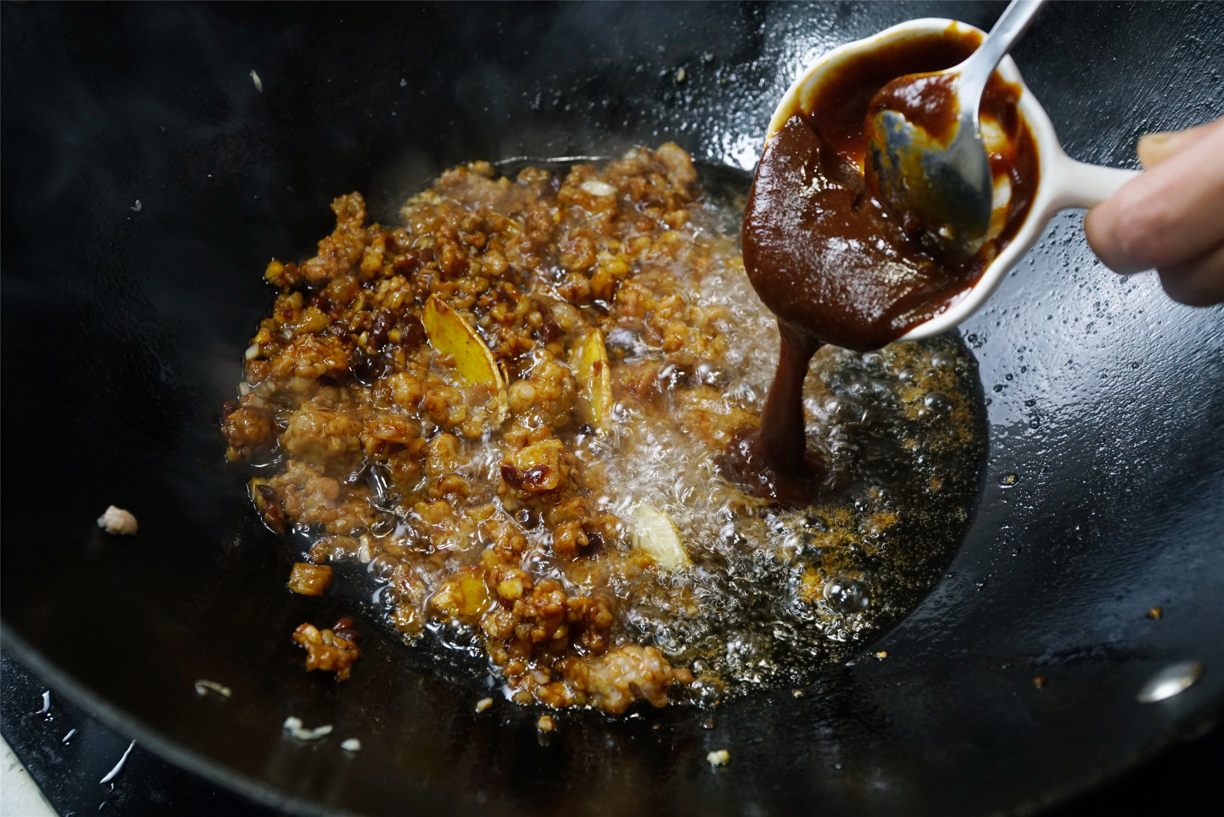 赵忠祥教你做北京炸酱面的做法,老北京炸酱面正宗做法赵忠祥