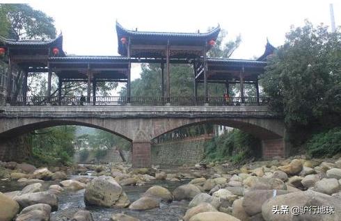 成都附近的古镇最值得去的是哪个,2022春节成都周边有年味的古镇