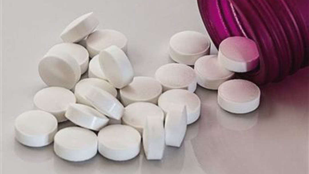 老公欠债生活一塌糊涂该不该离婚,老公赚不到钱靠借钱过日子怎么办