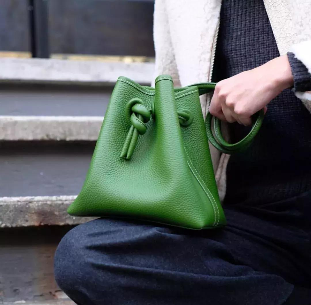 小众包包推荐中包,小众品牌包包大包