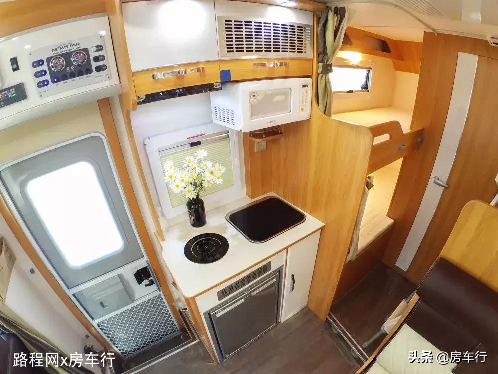 房车大全20-30万的c型房车限量版,房车价格30万元空间大全新自动挡