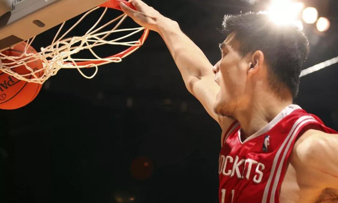 易建联(16年),顶天立地