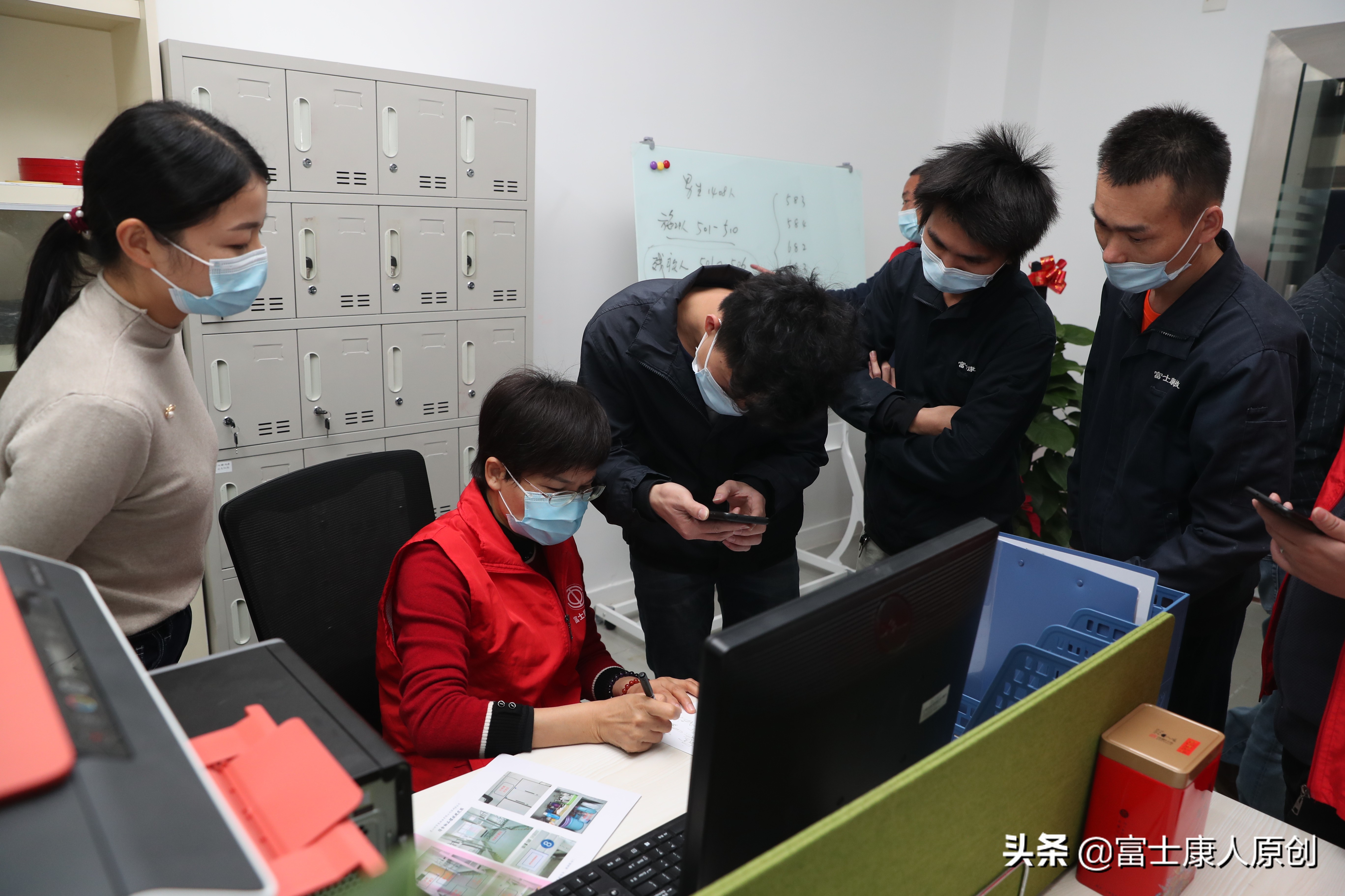 富士康普工宿舍大改造,富士康宿舍翻新改造柜子