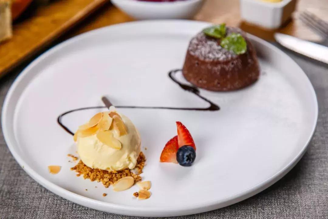 万元抽奖!送戴森卷发棒+TF口红!这家花园西餐厅让我开始嫌弃男友!