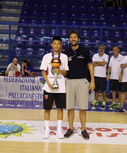 16岁中国后卫,中国篮球14岁后卫