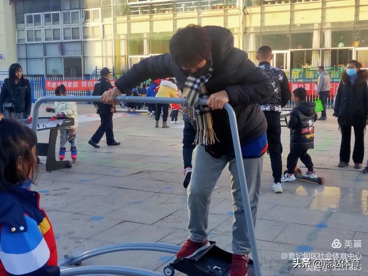 冰雪大篷车进社区,冰雪大篷车开进社区邻里节