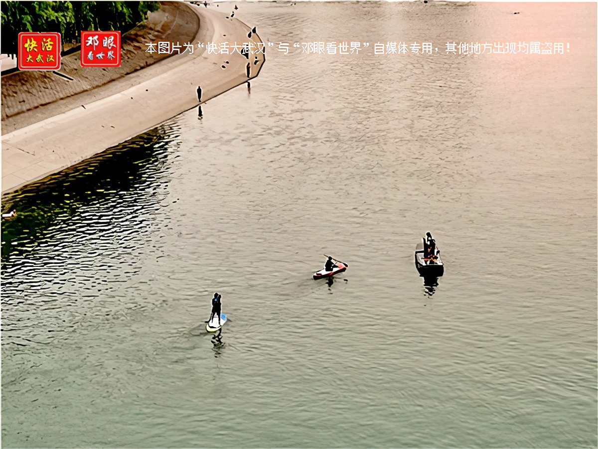 姝︽眽缃戠孩钃濇ˉ,姝︽眽鏈変釜钃濊壊鐨勬ˉ